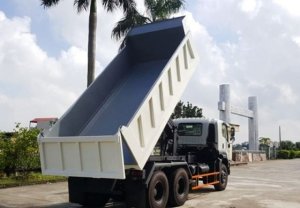 Trong hệ thống nâng hạ xe tải, xi lanh thủy lực có tác động trực tiếp đến sự dịch chuyển của thùng xe tải