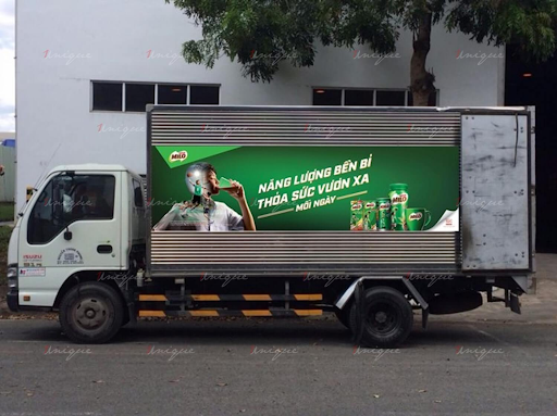 Quy định quảng cáo trên xe tải